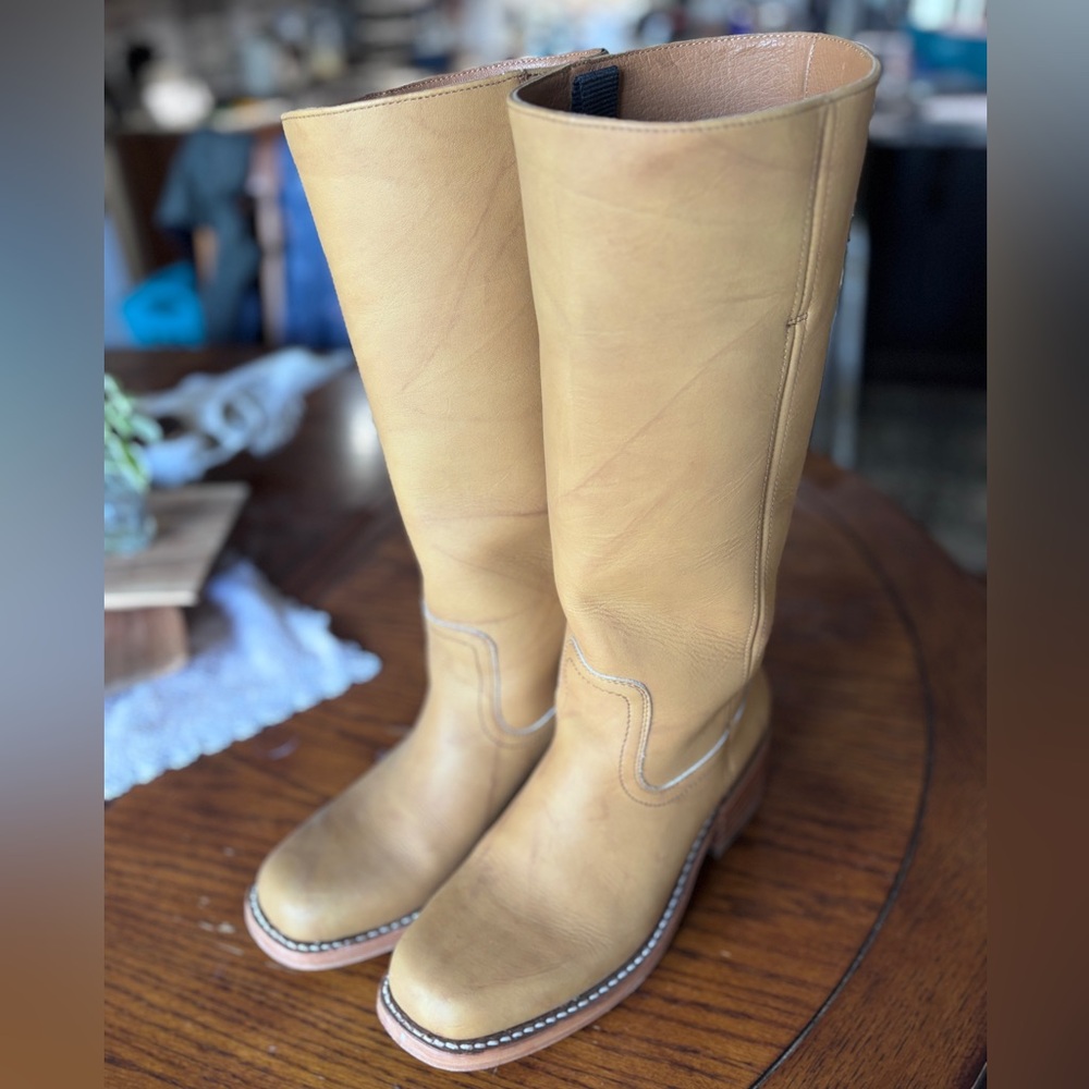10 Frye Campus All Leather Banana color